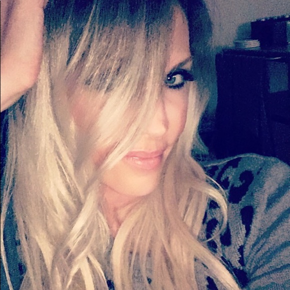 Meet your Posher, Brooke - Picture 2 of 2